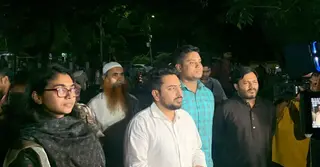 প্রধান উপদেষ্টার সঙ্গে এনসিপি প্রতিনিধি দলের বৈঠক চলছে
